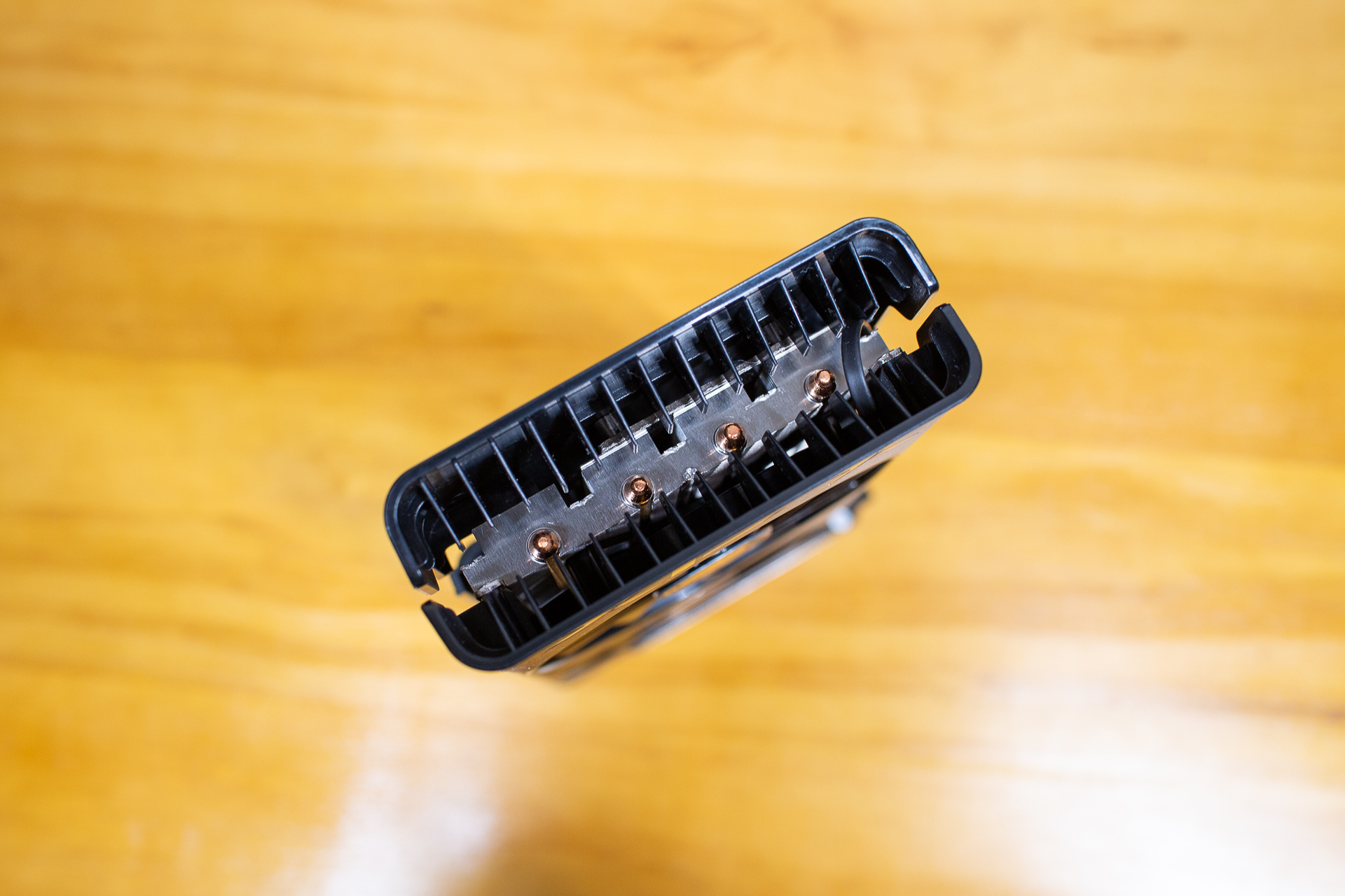 i9-9900K+5600XT主机日常是更适合工作还是游戏？MOD机箱装机分享