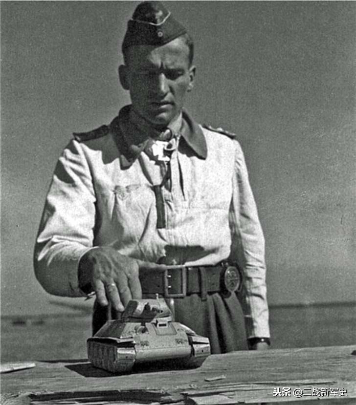 浜屾垬寰峰啗鍐涗簨妯″瀷,浜屾垬寰峰啗妯″瀷