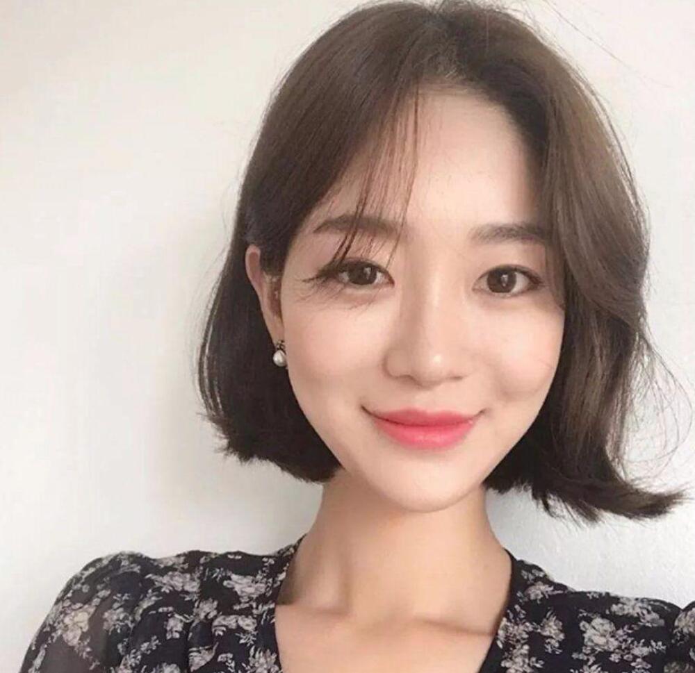 长脸最适合的9款短发女生,45到55岁适合长脸短发发型大全