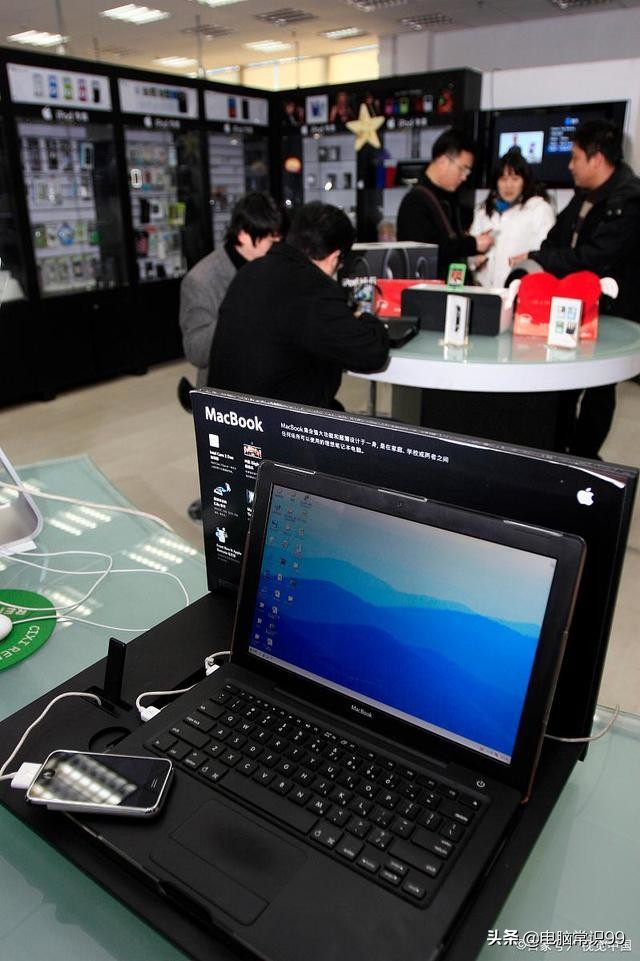 海尔电视花屏横条纹闪什么原因,电视花屏横条纹闪什么原因