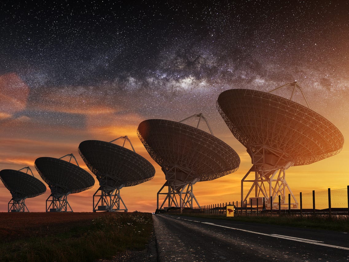 科学家发现45亿年的小行星吗,宇宙中十个发现外星人的行星