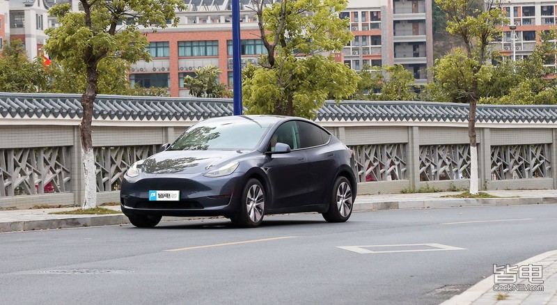 特斯拉modely2021款和2022款区别,20万公里的特斯拉modely怎么样