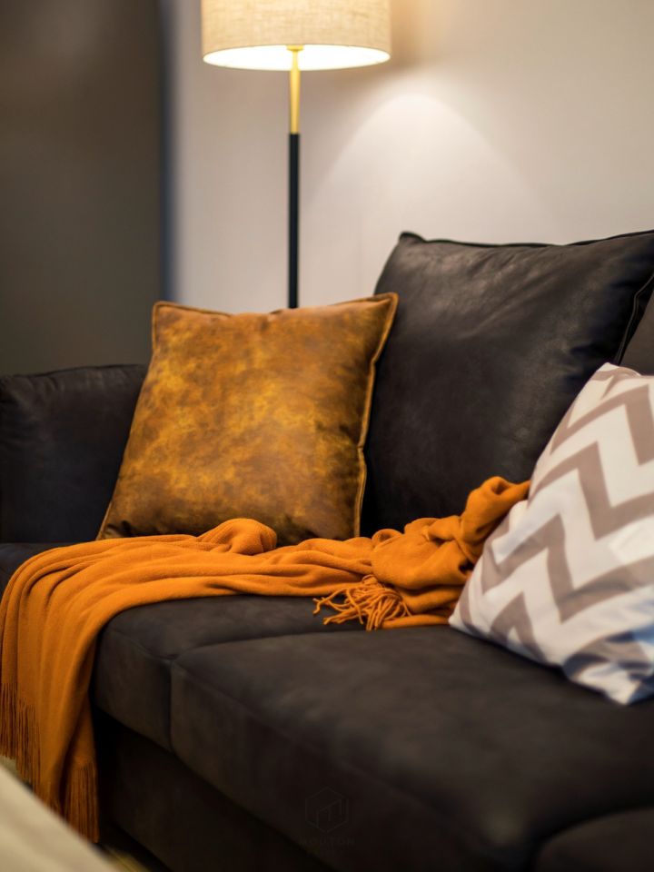 如熙高端定制,140平三室两厅两卫装修意式轻奢风