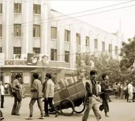 解放碑历史古迹,解放碑的历史遗迹