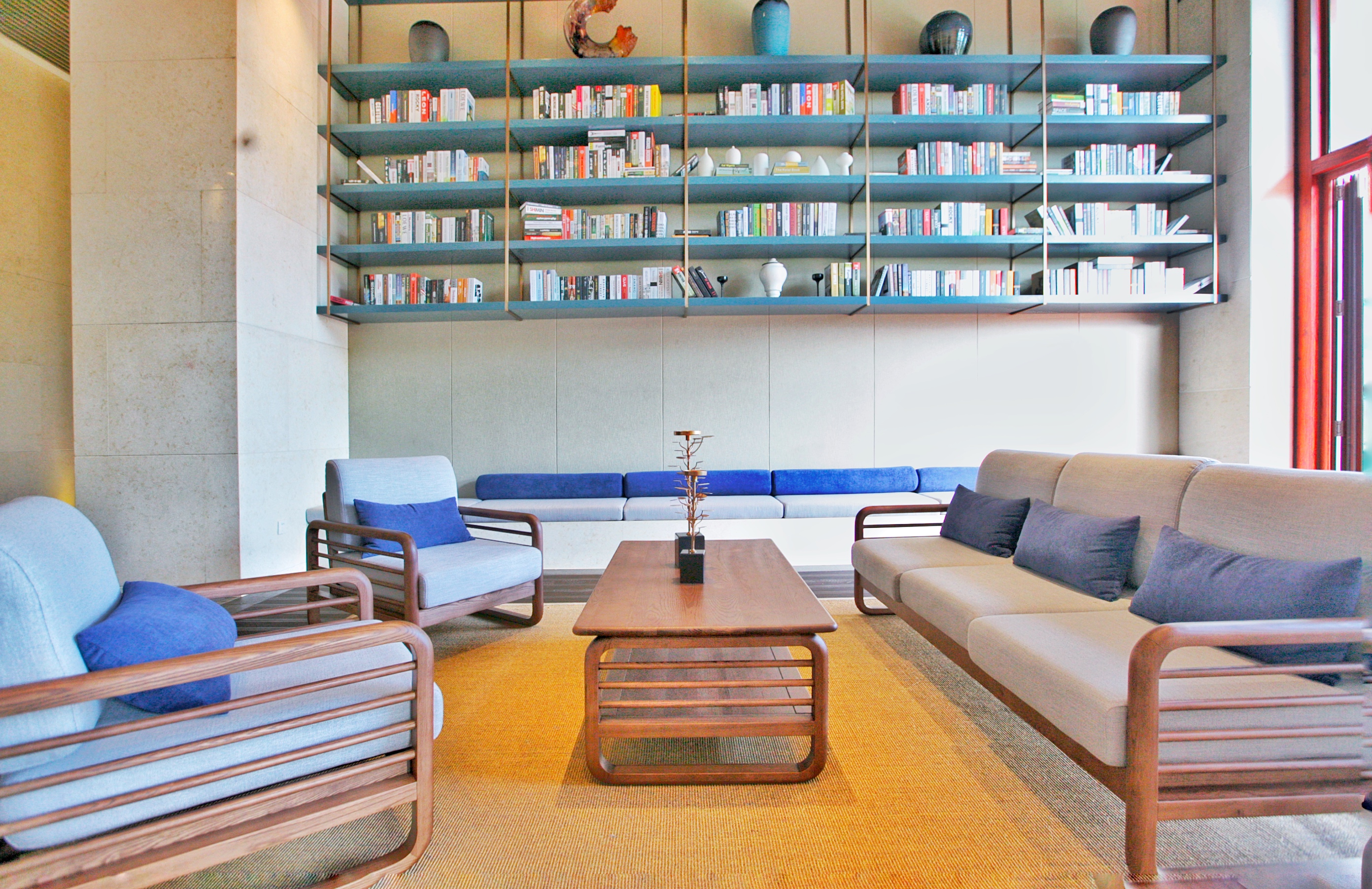 去三亚度假住哪个酒店比较好,三亚包吃住最好的酒店公寓