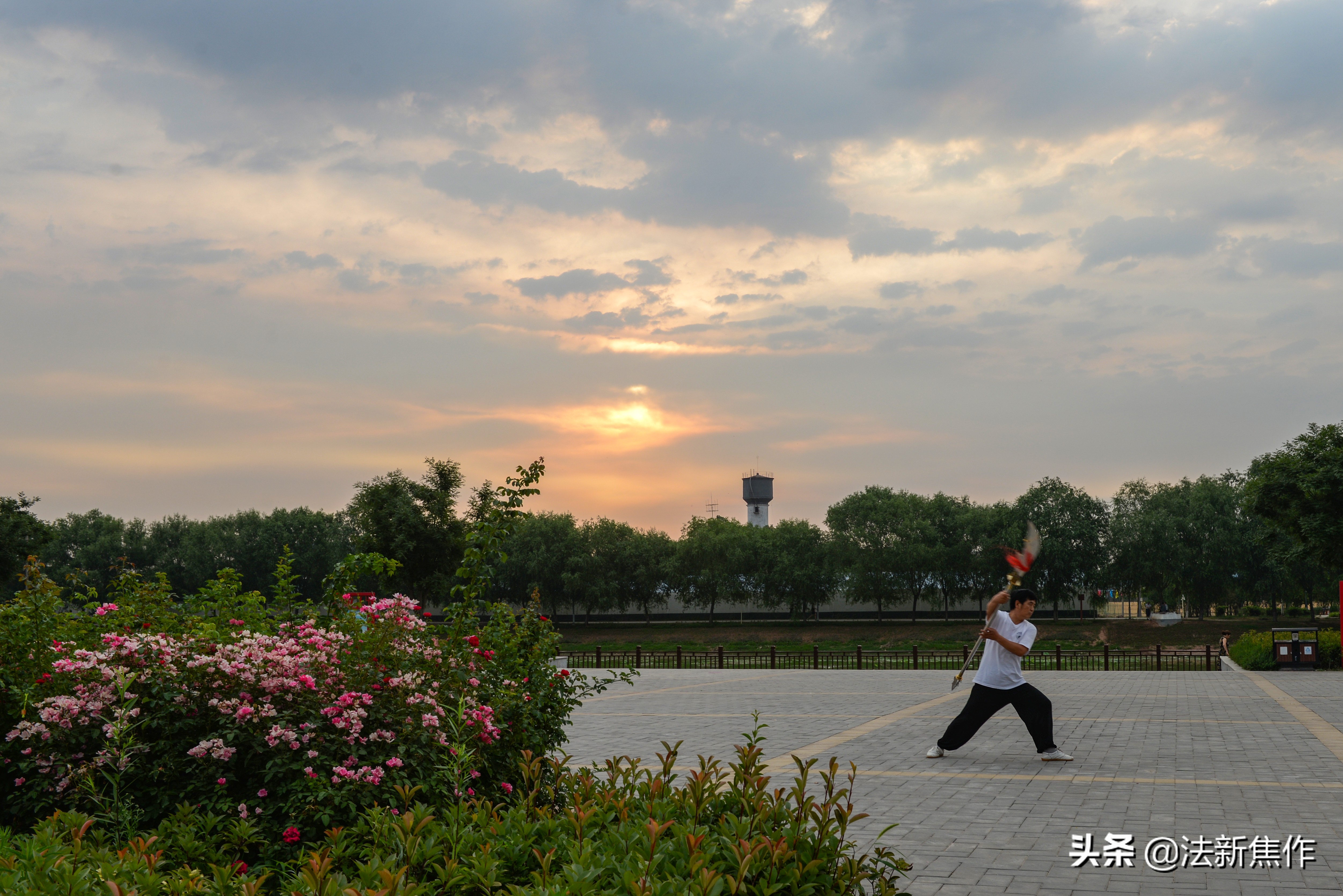 建党百年感人诗歌,献礼建党百年诗