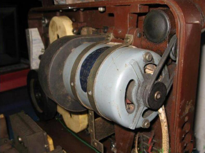 16mm长江胶片电影放映机,南京长江16毫米胶片电影放映机