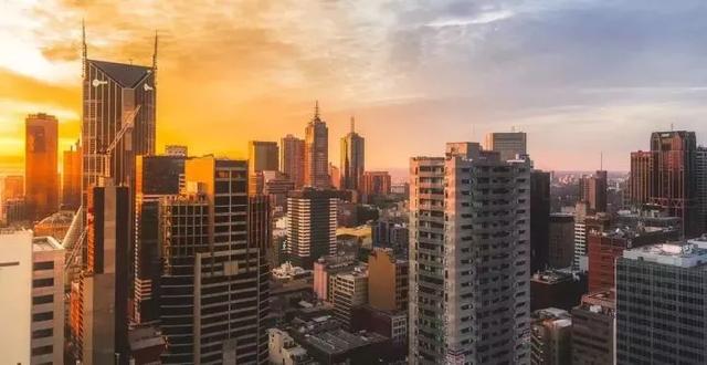 在美国工作被开除会有赔偿吗,在美国留学生都怎么勤工俭学的