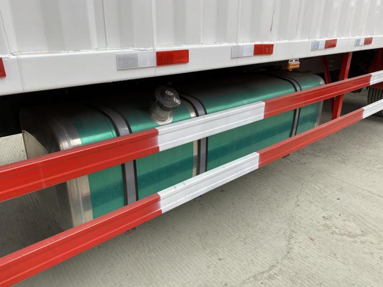 按轴收费价格表高速,豪沃tx新款6米8报价