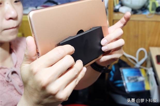 王者吃鸡压枪,王者吃鸡走位连招神器