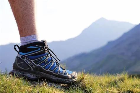 性价比极高的徒步鞋推荐,十款入门级徒步鞋
