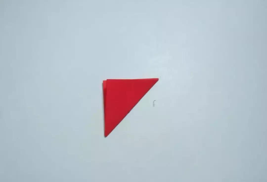 有颜色的玫瑰是怎么做出来的,白玫瑰怎么做七彩玫瑰