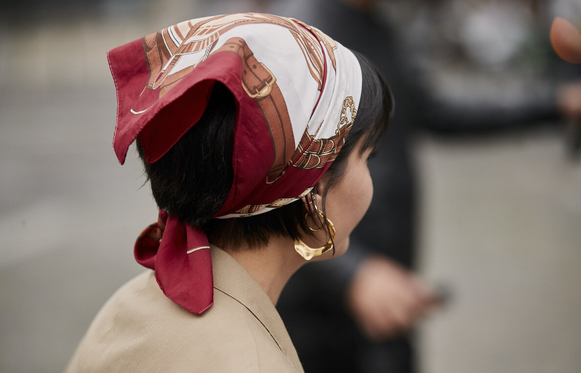 丝巾围巾不要了怎么处理,丝巾围巾能绑包上么