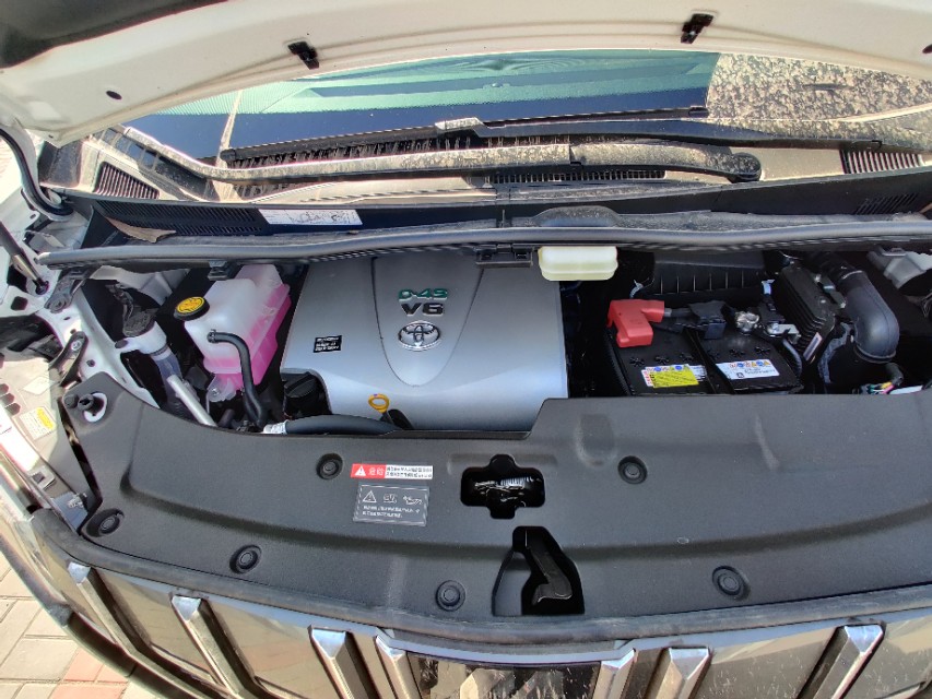 丰田保姆车埃尔法,日系保姆车埃尔法