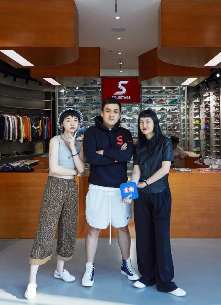 专柜随便买鞋,实体店买鞋探店