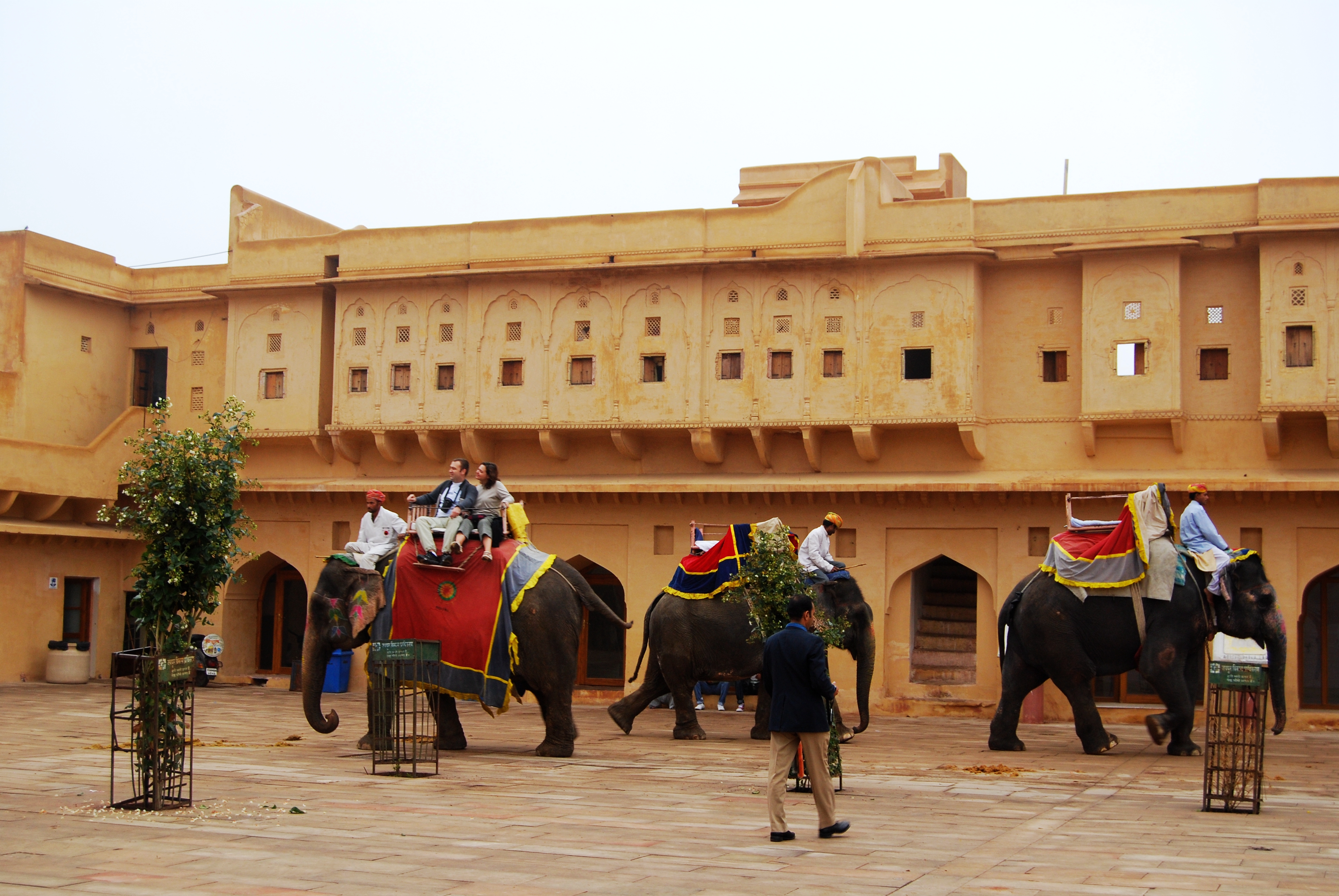 琥珀堡皇宫图片,琥珀堡镜宫