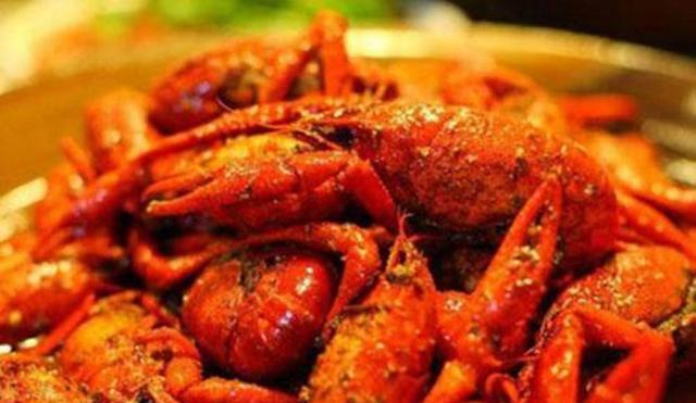 孕妇吃虾胎儿会有黄疸吗,孕妇吃虾怕滑胎