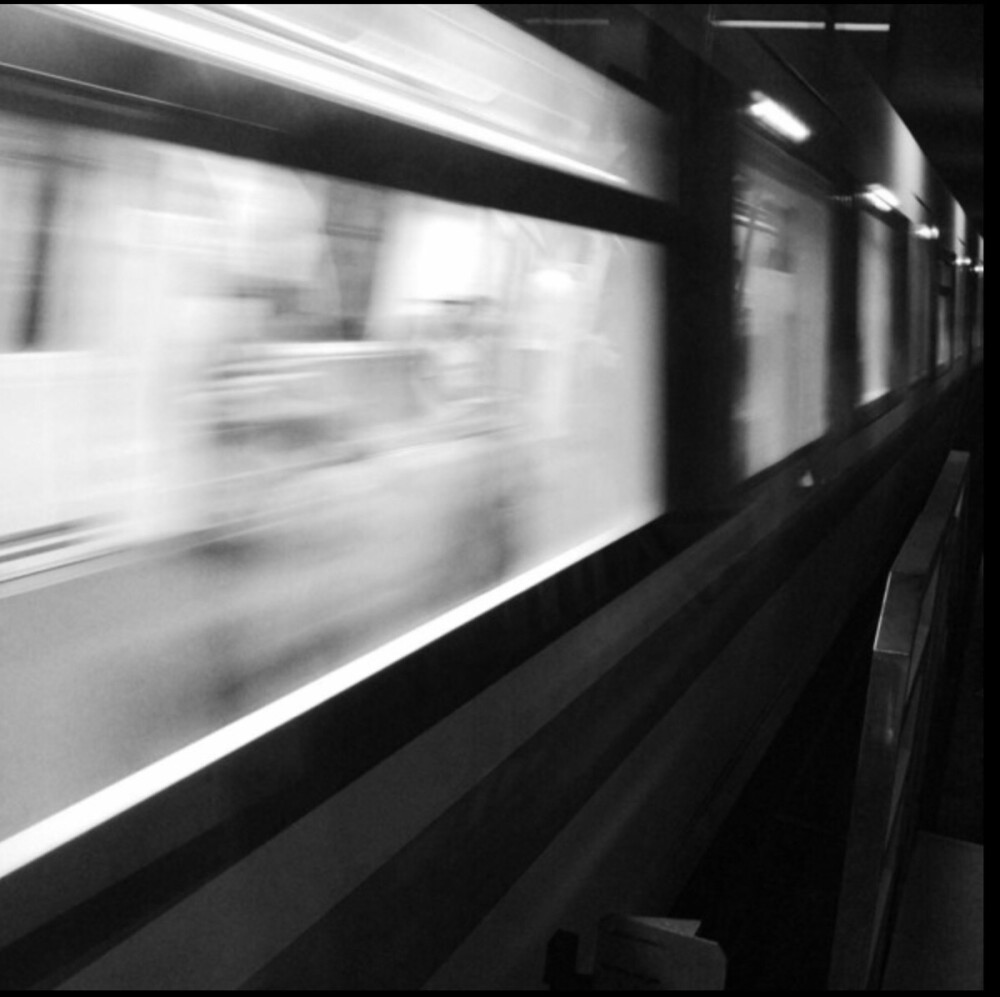 推荐一部科幻小说80字,放假轻松小说推荐