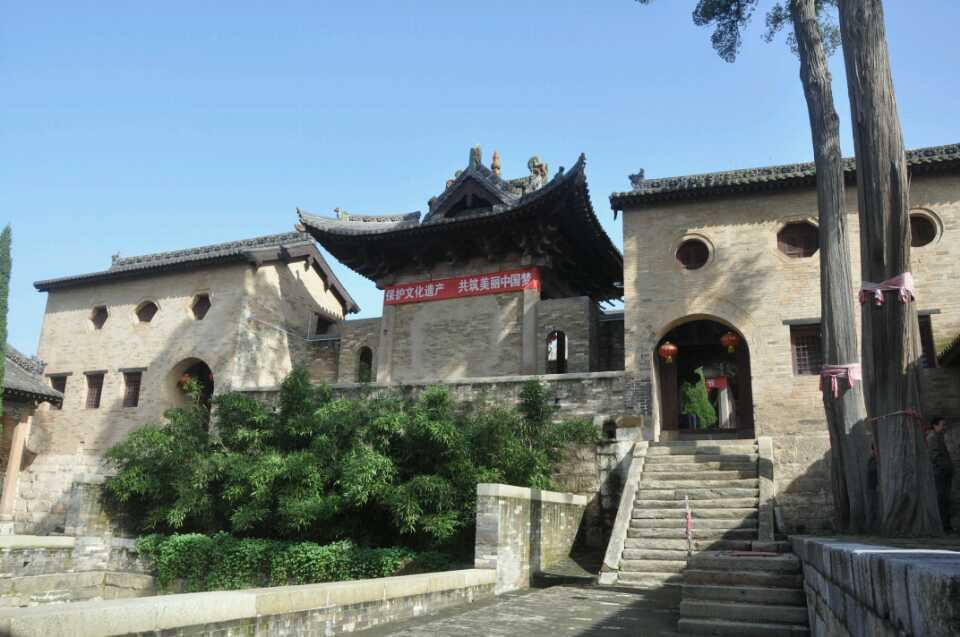 东方维纳“狮”与“万年”银杏王，清化古道上的山西泽州冶底岱庙