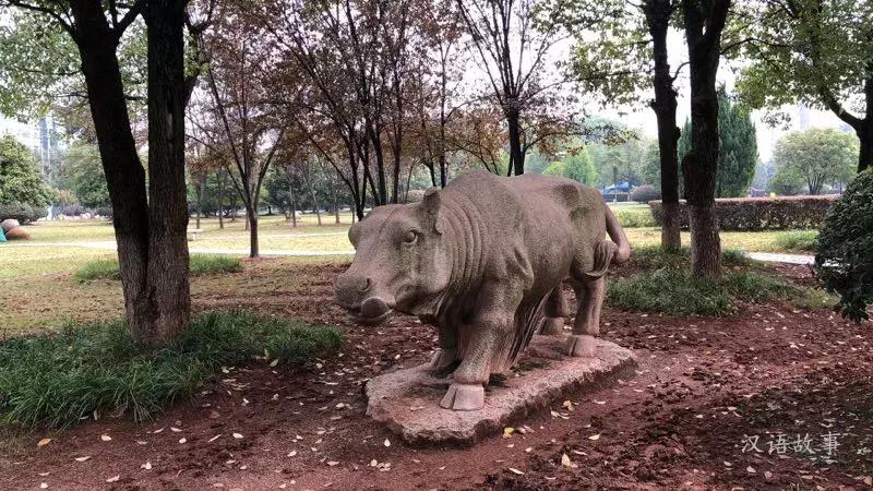 我永远不能忘记一个名字（中英对照）