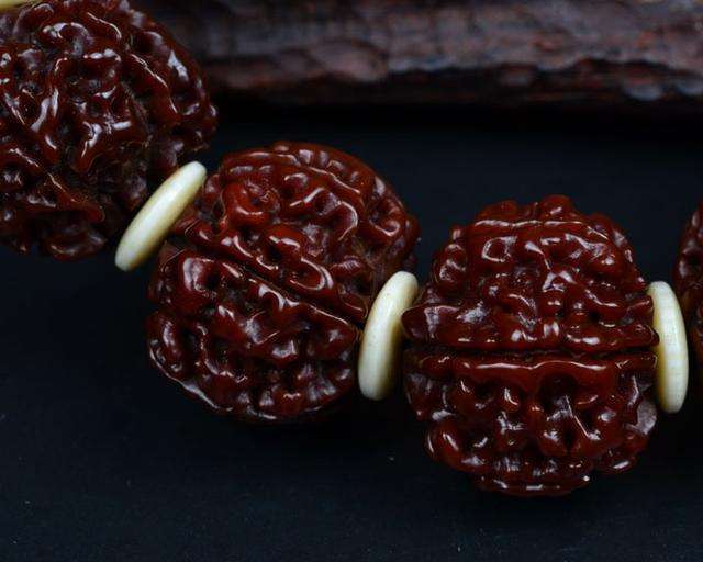 金刚菩提手串盘玩了怎么办,金刚菩提子盘花怎么办