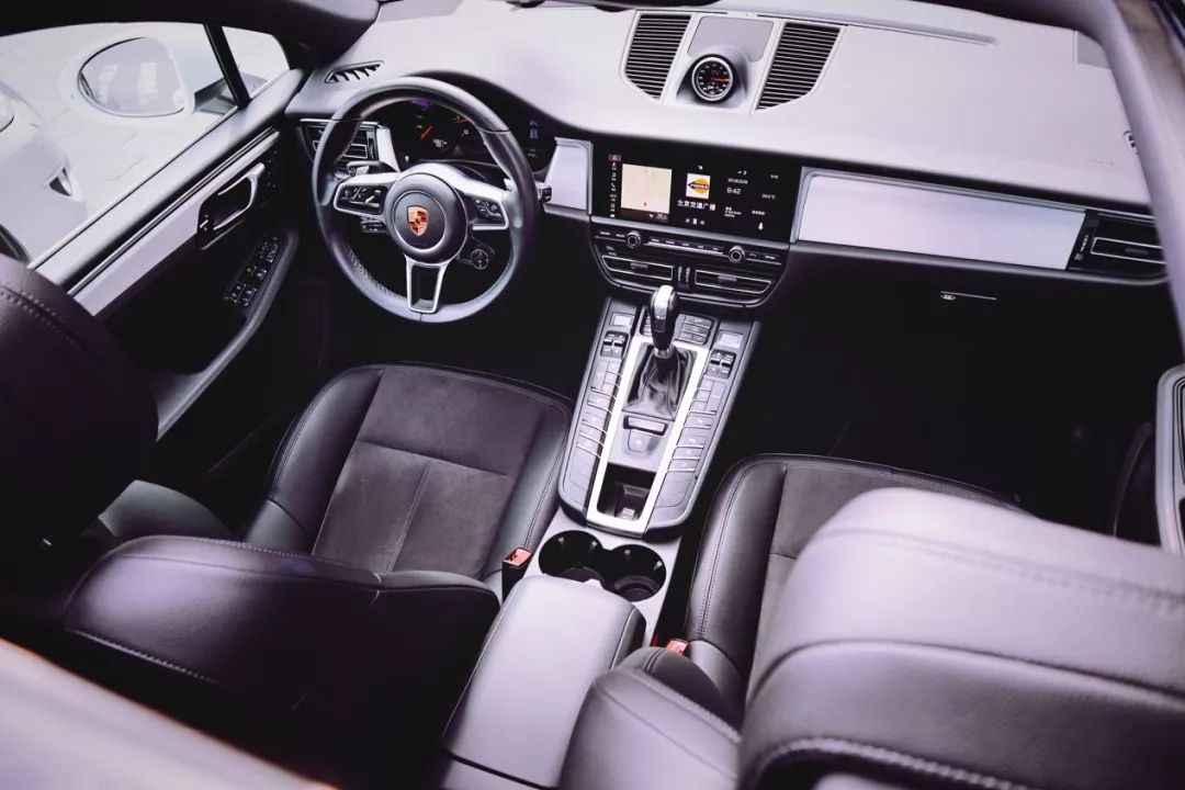 原来你也可以带我穿越草原，深度试驾保时捷Macan