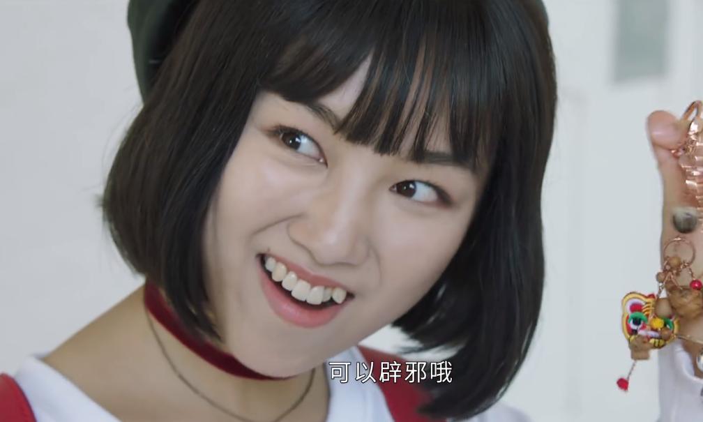 李佳琦牙齿是烤瓷牙吗,李佳琦以前和现在牙齿对比