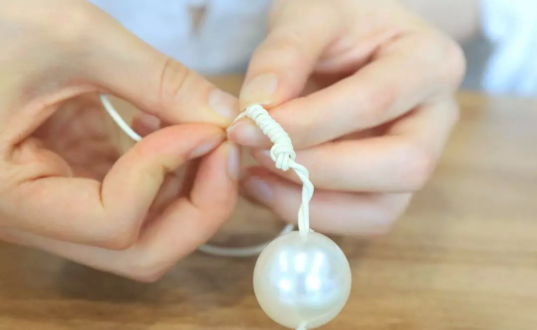 大牌包包手提袋改造教程,用买完东西的袋子改造时髦包包