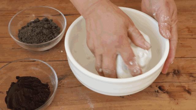 小苏打食用碱泡打粉酵母粉的区别,酵母粉泡打粉和小苏打有什么区别