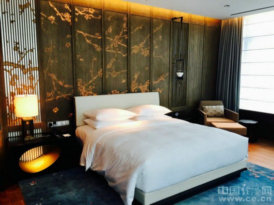 生活小妙招:如何轻松去除满地恼人的头发?开封人快收藏