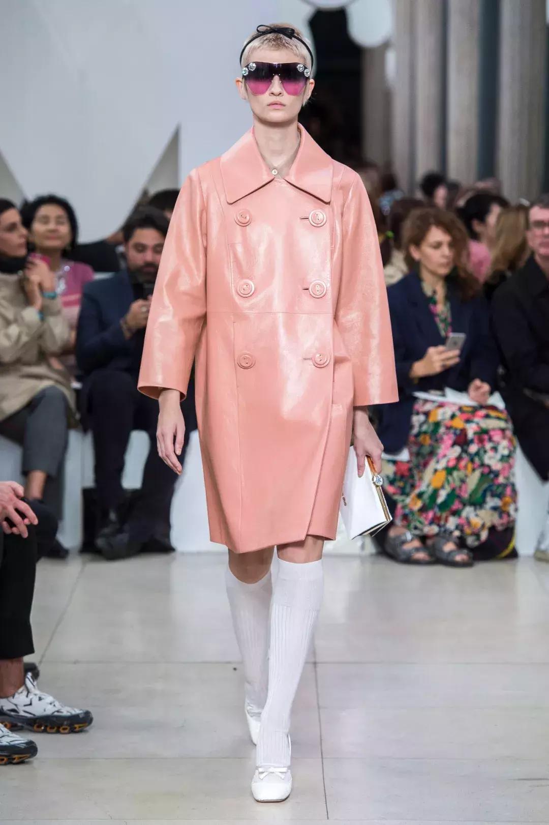 好看的貂皮毛女装,集齐七色召唤