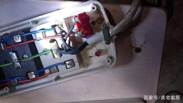 地线可以当作零线吗,地线可以用黄线代替吗