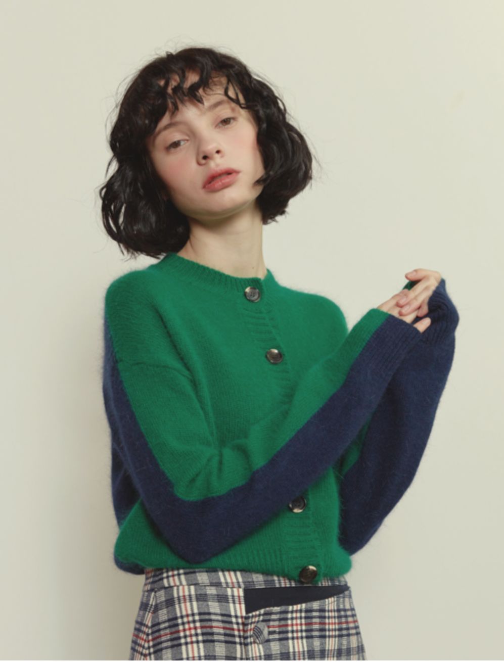 闊╁墽濂充富绌挎惌鍝佺墝,闊╁墽濂宠绌挎惌鍝佺墝