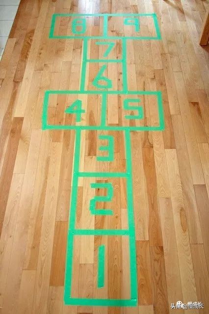 室内儿童运动健身动作图,儿童运动训练各种动图