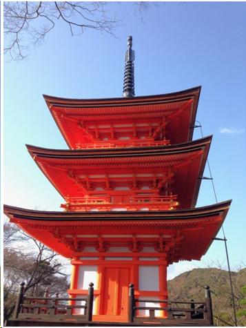 来到日本不能错过章鱼小丸子,去京都不可错过的和服体验