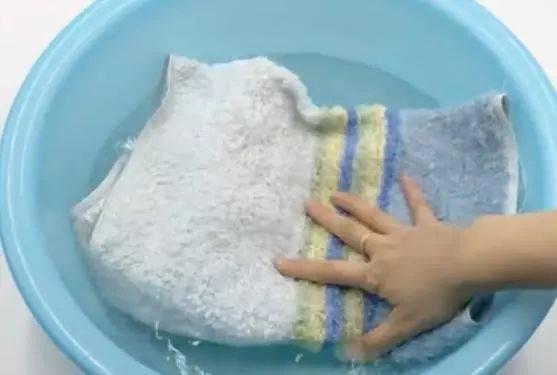 装修胶怎么去除最简单方法,装修完各种胶用什么能清除