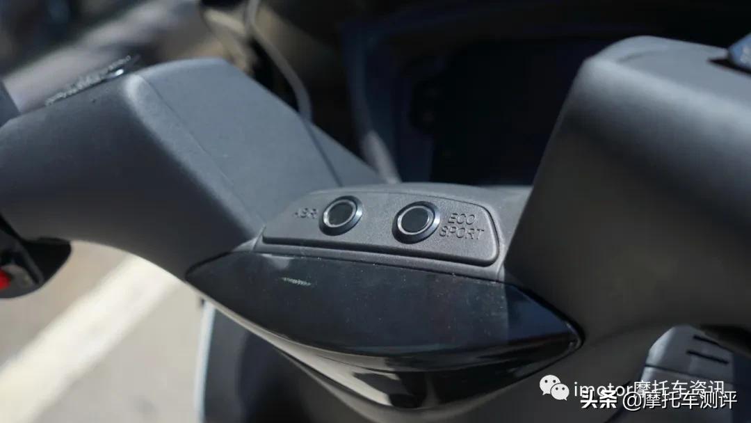 试驾srmax250,阿普利亚srmax250提车视频