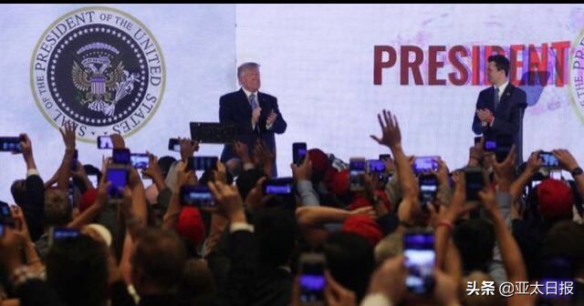 特朗普坑惨美国,特朗普再次打高尔夫球