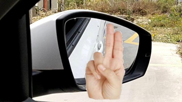 库口没有虚线的倒车入库怎么练习？用手一比划，100分一把过