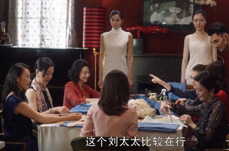 女人打架是不是爱薅头发,女人打架拼命薅头发