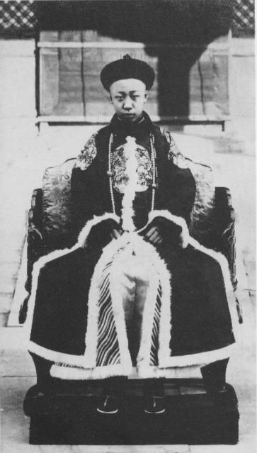 清朝历代皇帝顺序图,清朝十二帝排名顺序及皇帝列表