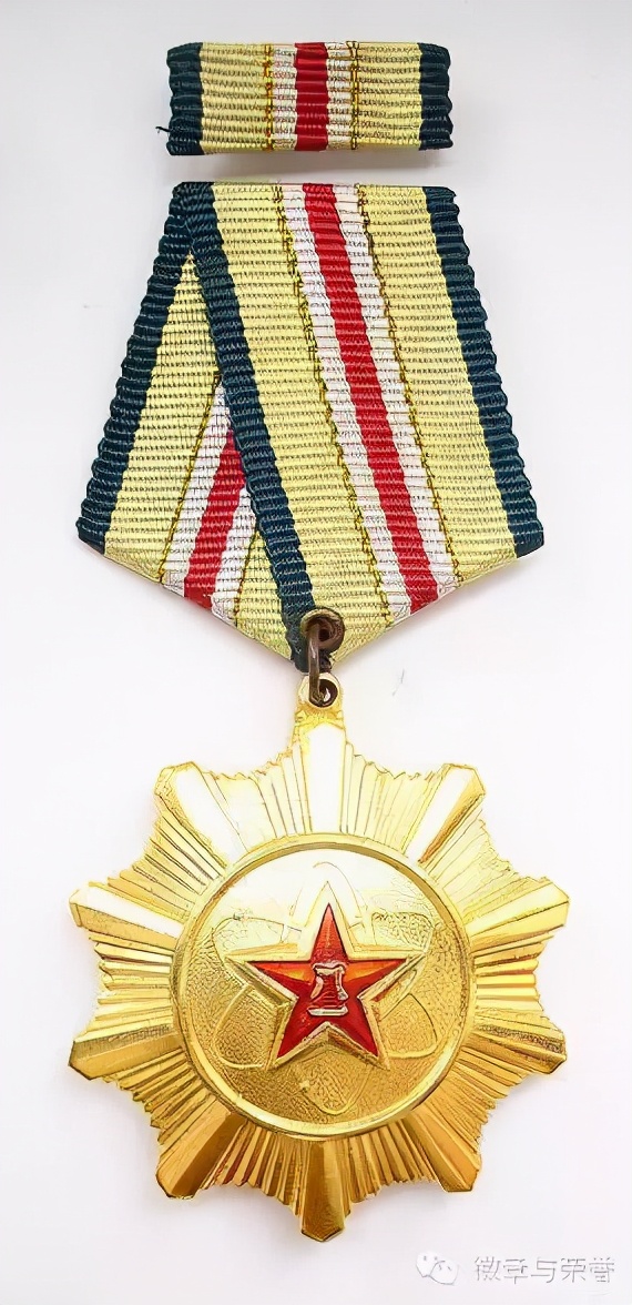 特等功和特等战斗英雄的区别,特等功臣和特级战斗英雄的区别