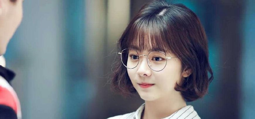 戴眼镜就不能好看吗,眼镜美妆技巧全解析