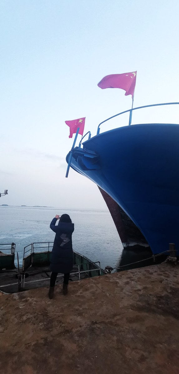 摄影：静静的渤海湾（捞鱼尖村渔船码头）