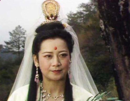 观音送给唐僧哪几样宝物,观音收服孙悟空时用了什么法宝