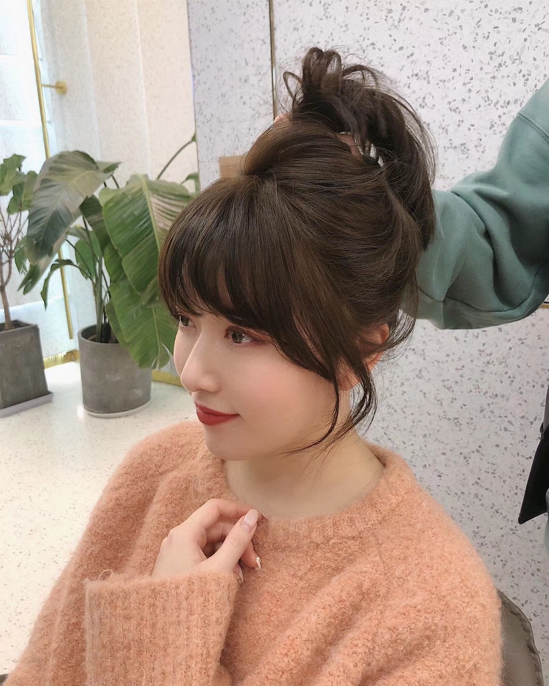 中长烫发2020流行发型,烫中长发型女2020流行发型