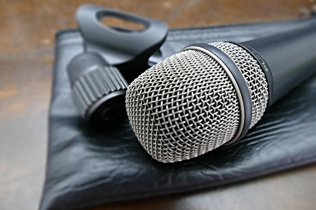 无线麦克风距离远断频是怎么回事,无线话筒掉频处理方法