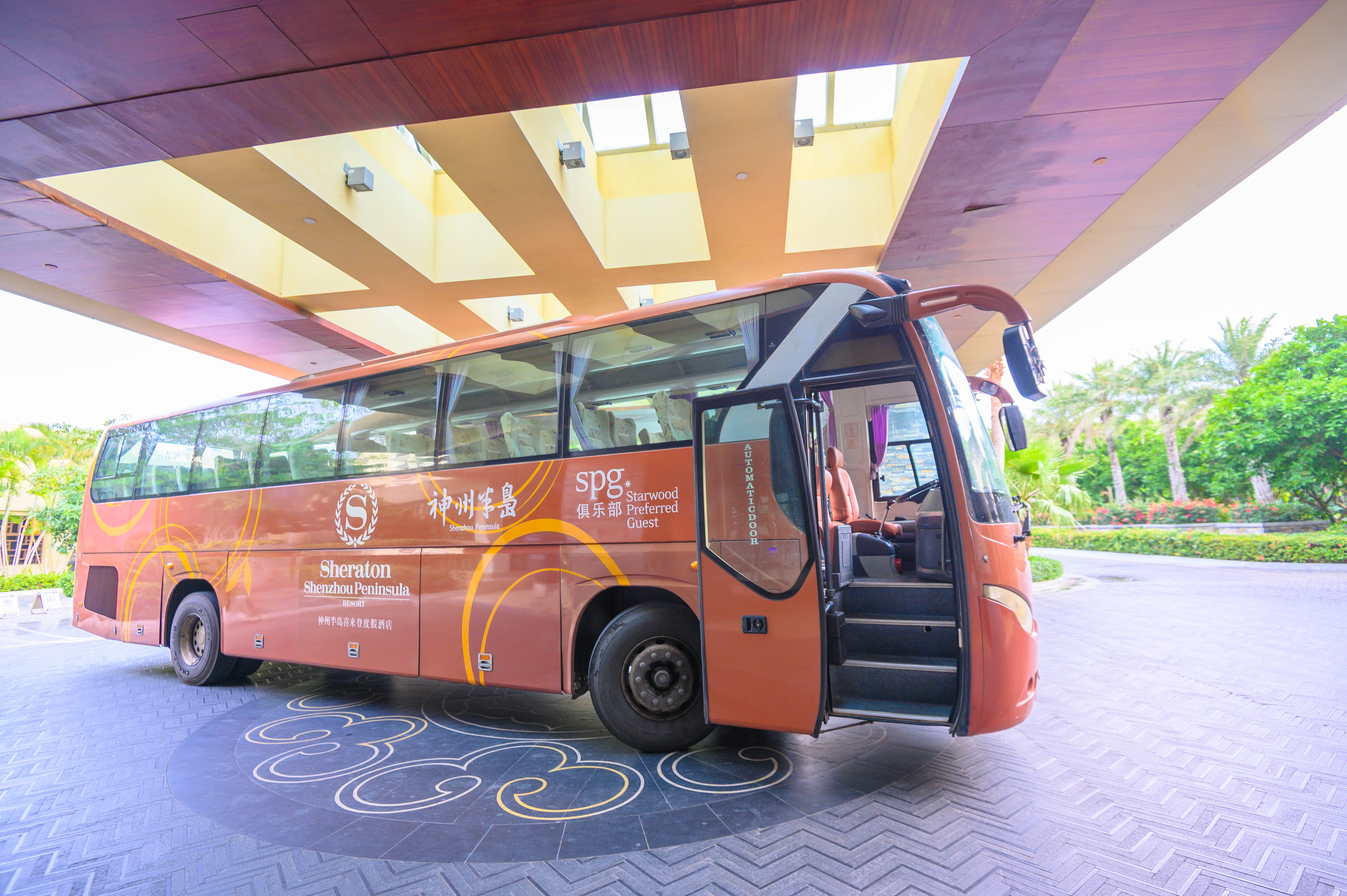 海南不止只有三亚，去万宁玩个冲浪，还有神犬小七拍摄地等着你