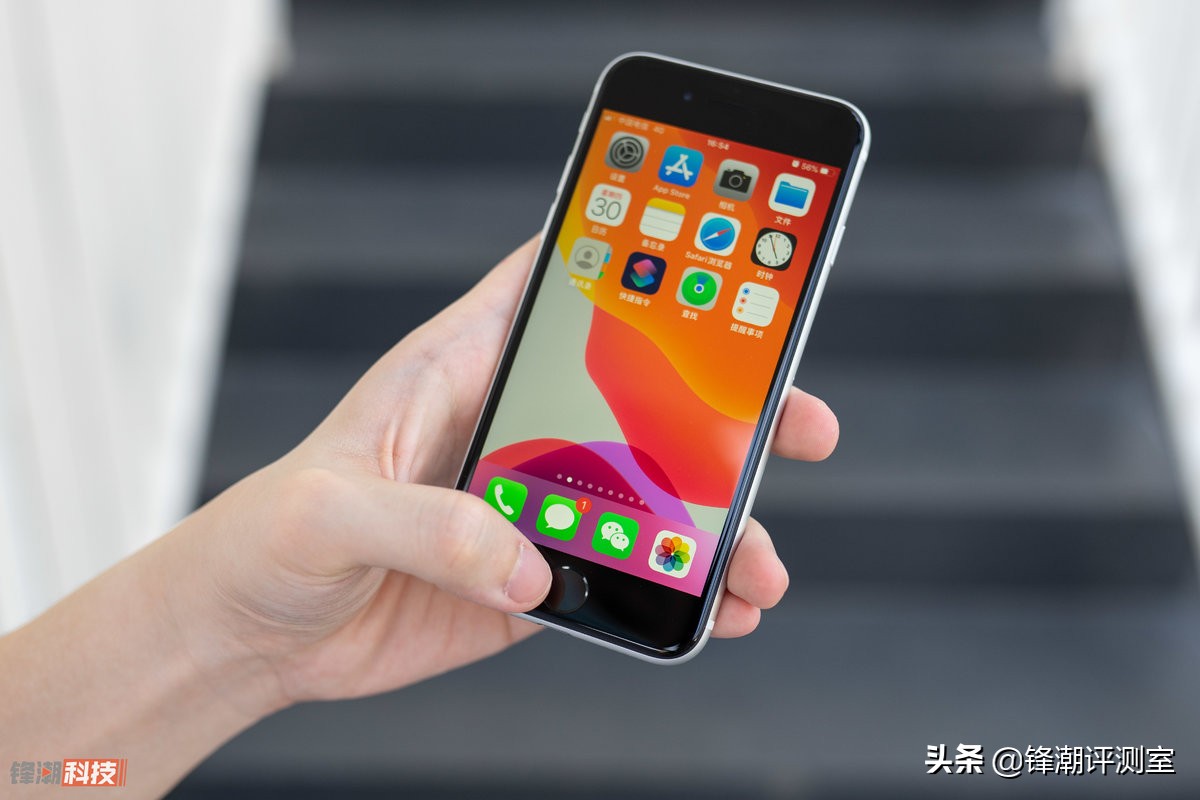 iphonese和6怎么选,iphone6好还是iphonese好