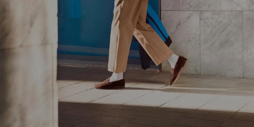 乐福鞋2024最新款简单大方,白鞋乐福款